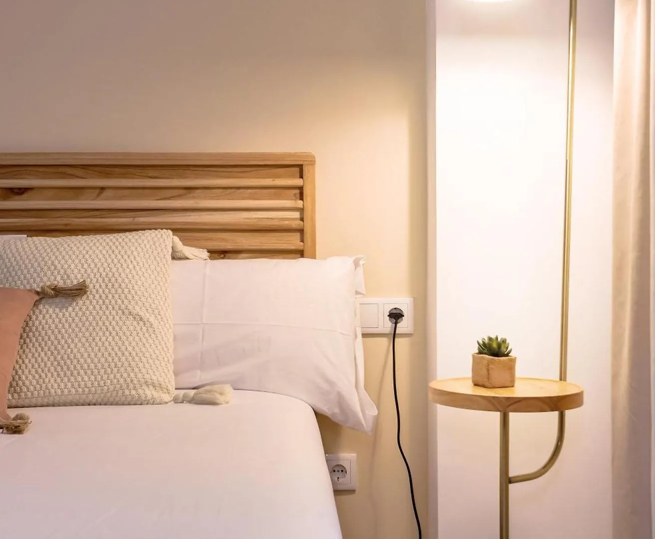 Caterina Gracia Apartment Barcelona Spain