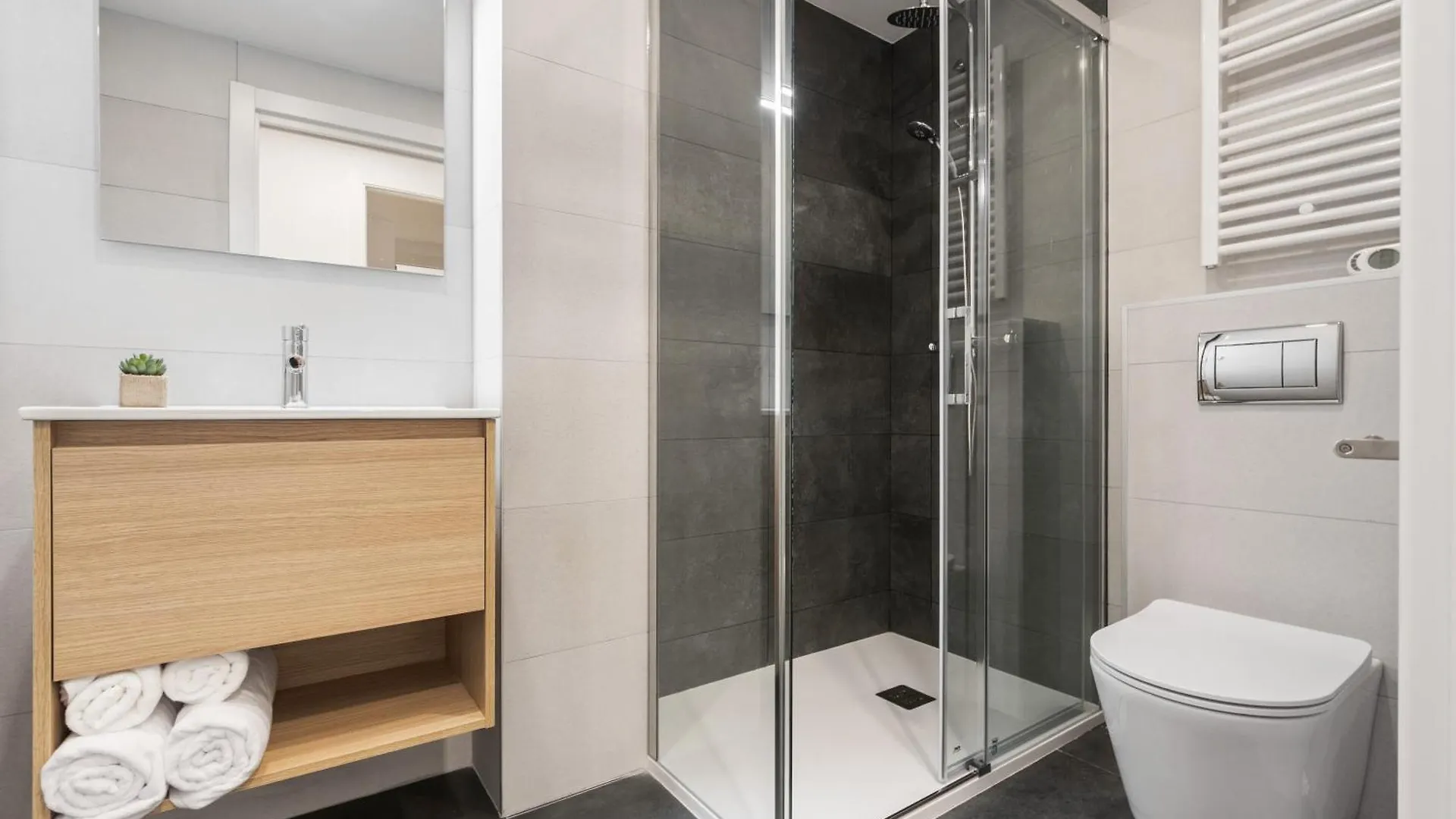 Caterina Gracia Apartment Barcelona